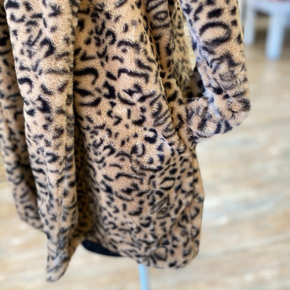 Leopard Fur Jackets - Picture 4 of 4